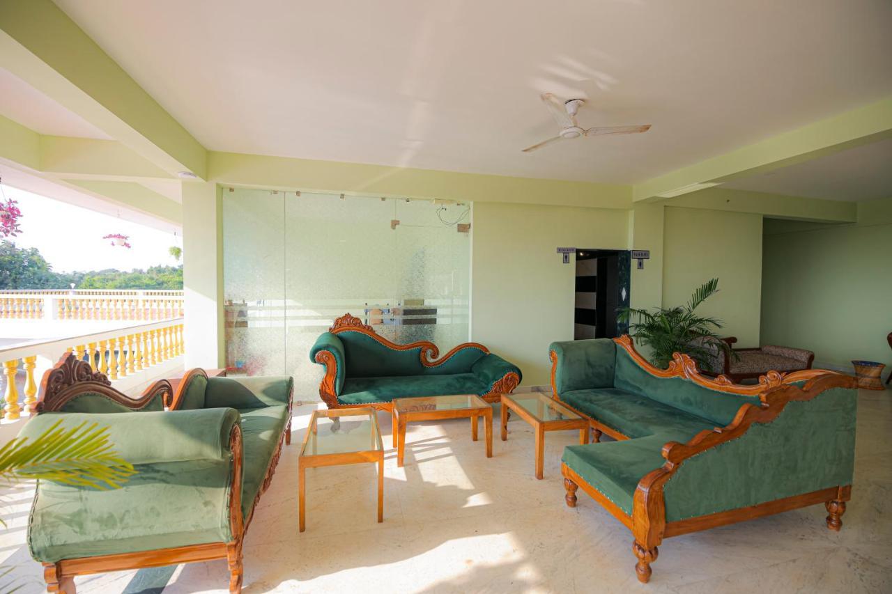 Sparv Aulakhs Resort Mandrem Exterior foto